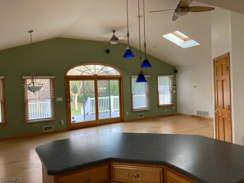 Saddle Brook Twp., NJ 07663,598 Saddle River Rd #1