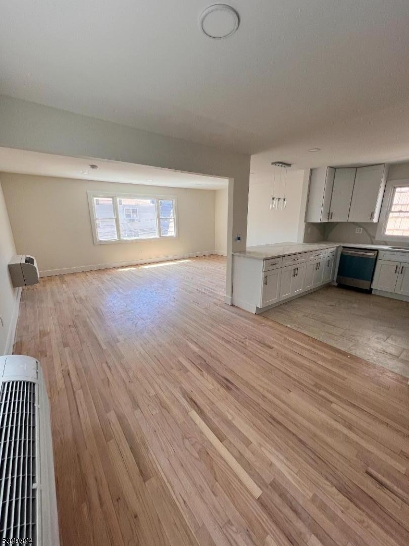 Guttenberg Town, NJ 07093,72 69Th St #2A