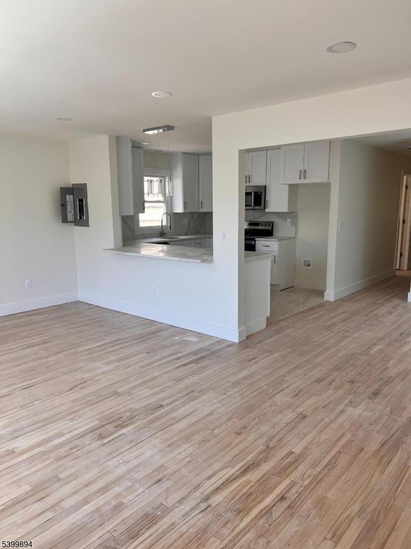 Guttenberg Town, NJ 07093,72 69Th St #2A