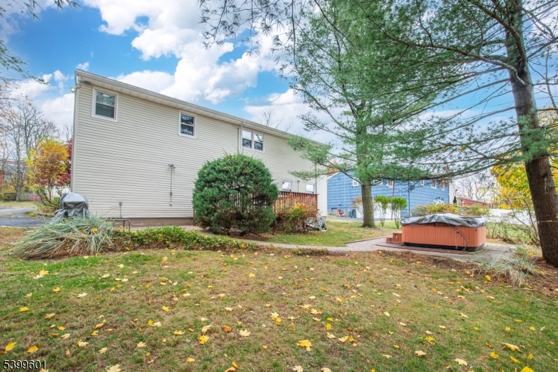 West Orange Twp., NJ 07052,7 Wedgewood Dr