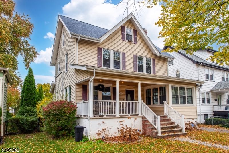 East Orange City, NJ 07017,28 Lafayette Ave