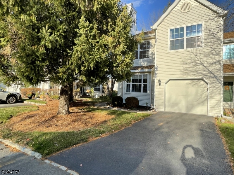 41 Winding Brook Rd, Hamburg Boro, NJ 07419