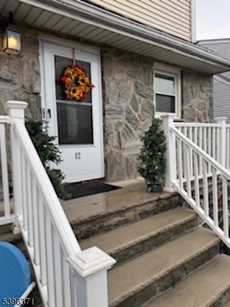 Lodi Boro, NJ 07644,12 Pasadena Ave