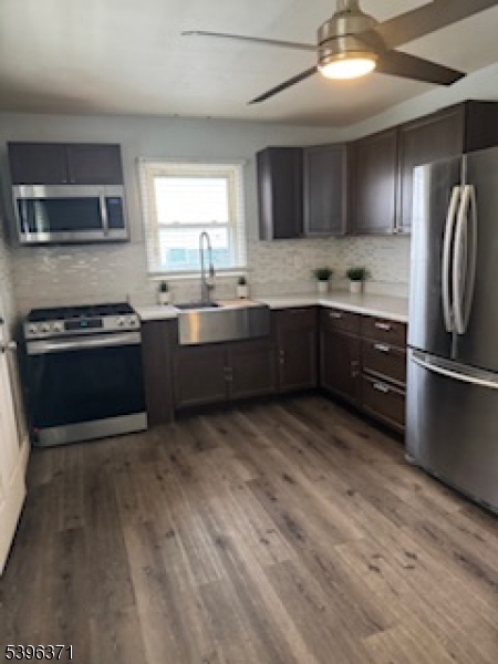 Lodi Boro, NJ 07644,12 Pasadena Ave