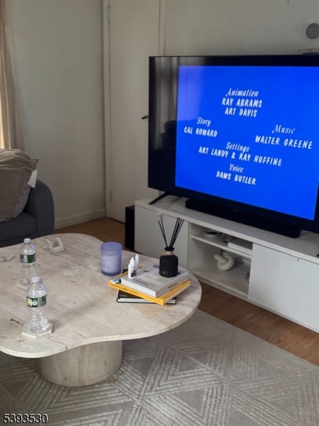 Kearny Town, NJ 07032,89 Ivy St