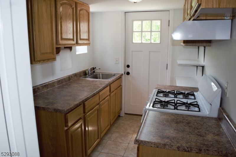 Hamburg Boro, NJ 07419,55 Route 23 UNIT 2