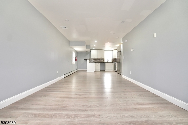 Lodi Boro, NJ 07644,60 Sidney St #2