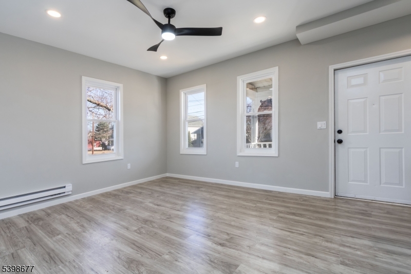 South Bound Brook Boro, NJ 08880,52 Elizabeth St