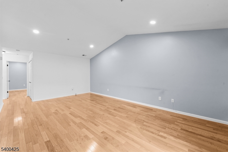 Bernards Twp., NJ 07920,176 Potomac Dr