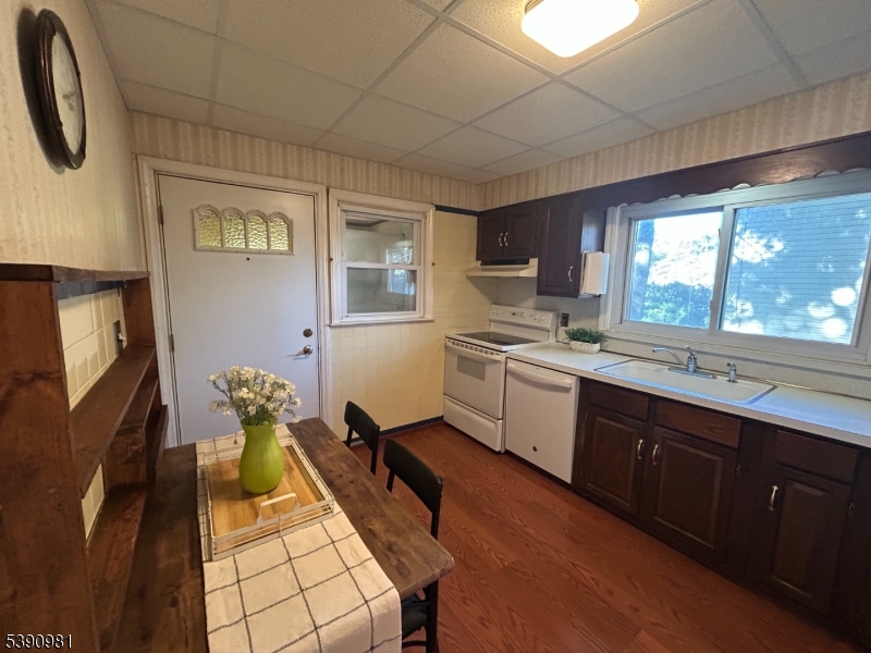 Westfield Town, NJ 07090,106 Virginia St