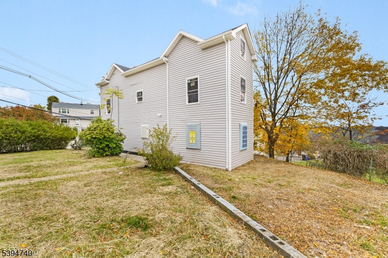 Paterson City, NJ 07502,481 Preakness Ave