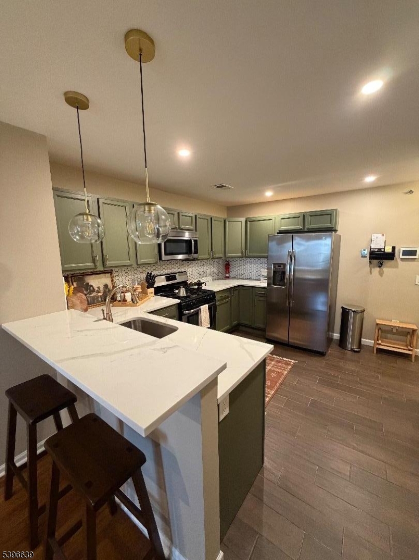 Bloomfield Twp., NJ 07003,110 Orange St #9