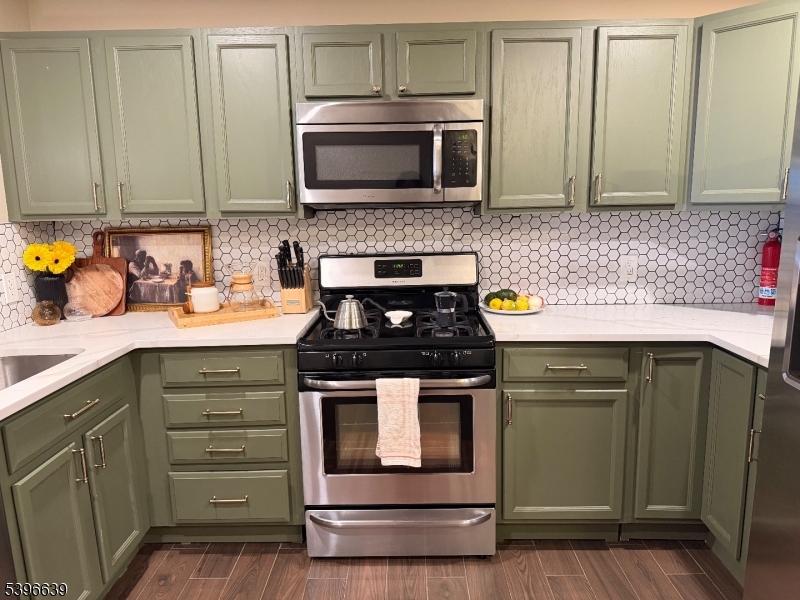 Bloomfield Twp., NJ 07003,110 Orange St #9