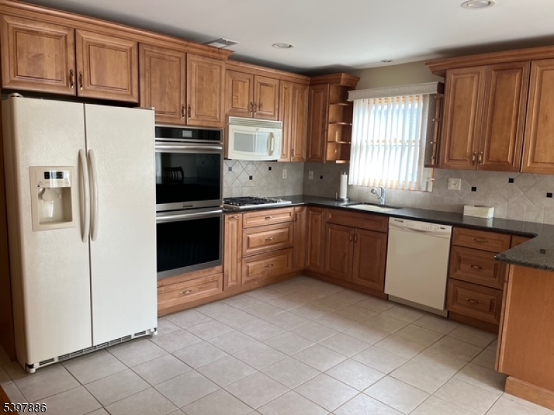 Westfield Town, NJ 07090,502 Summit Ave #1