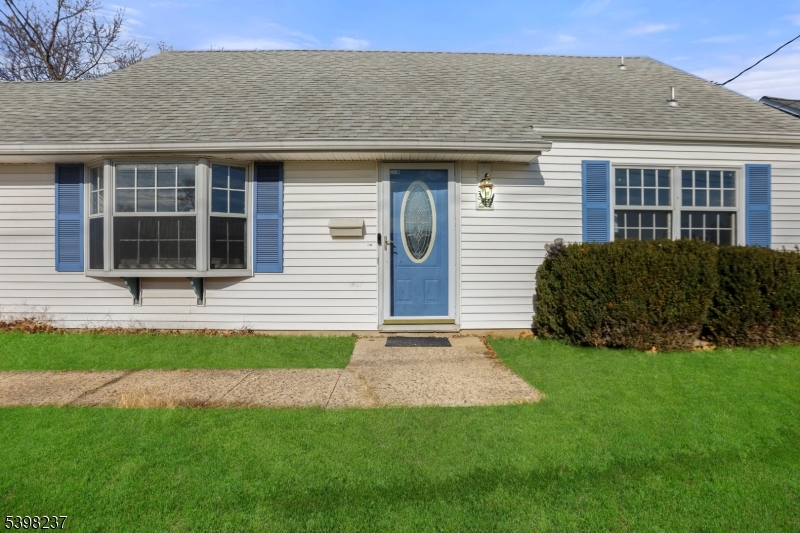 Woodbridge Twp., NJ 07067,24 Frederick Ave