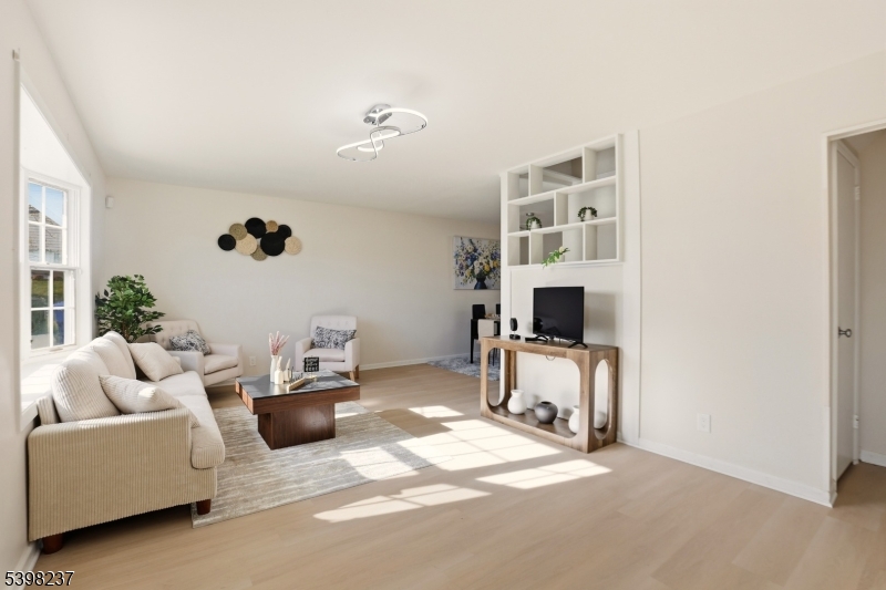 Woodbridge Twp., NJ 07067,24 Frederick Ave