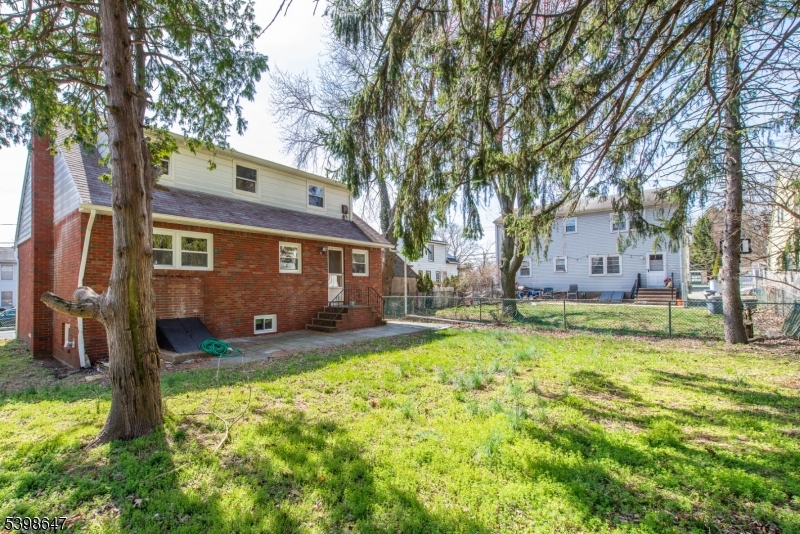 Hawthorne Boro, NJ 07506,41 N 15Th St