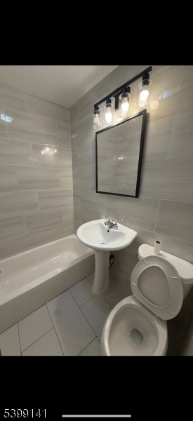 Jersey City, NJ 07304,310 Ege Ave