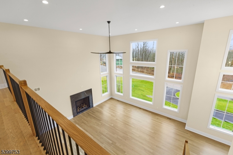 Warren Twp., NJ 07059,10 Twin Brooks Ct