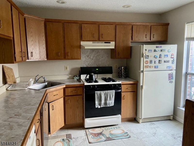 Bridgewater Twp., NJ 08807,1306 Doolittle Drive