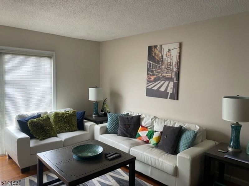 Bridgewater Twp., NJ 08807,1306 Doolittle Drive