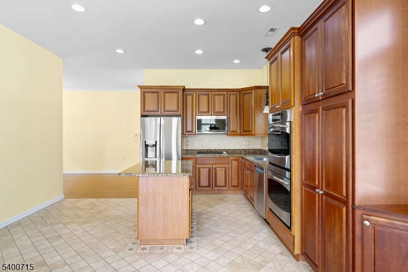 Monroe Twp., NJ 08831,1 Turret Dr