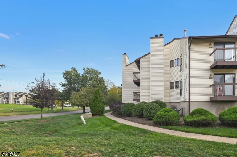 Hillsborough Twp., NJ 08844,3011 Revere Ct #3011