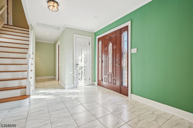 Florham Park Boro, NJ 07960,4 Punch Bowl Rd