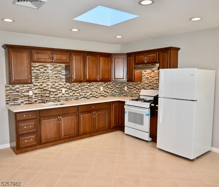 61 Mountainview Blvd #4, Wayne Twp., NJ 07470