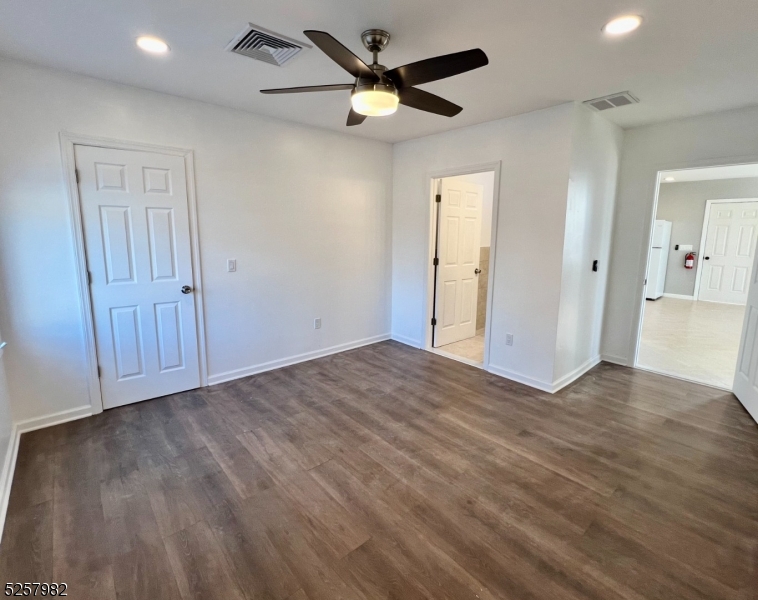 Wayne Twp., NJ 07470,61 Mountainview Blvd #4