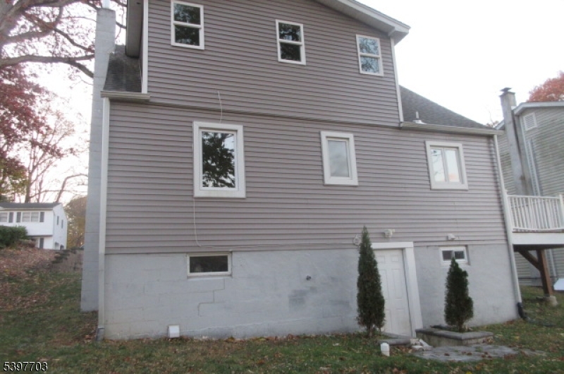 Mount Arlington Boro, NJ 07850,537 Dell Rd