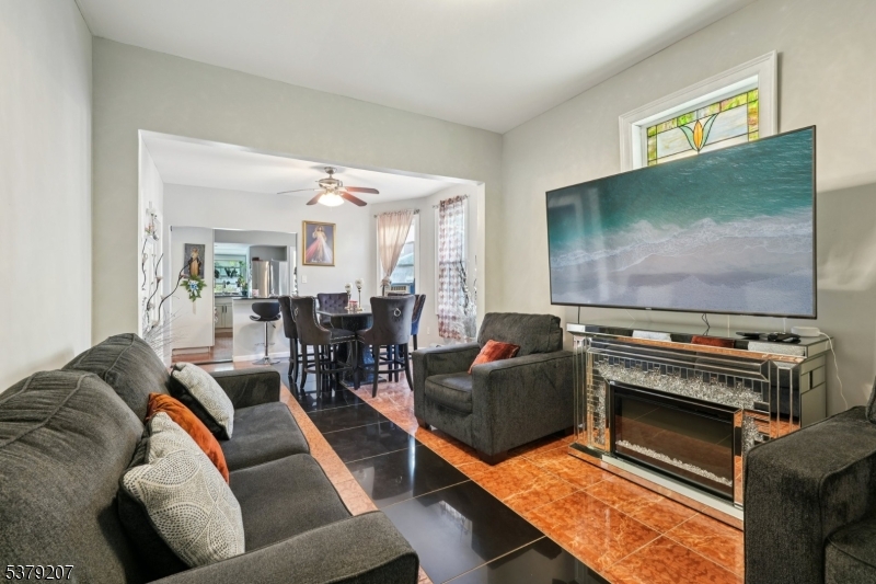 Garfield City, NJ 07026,55 Hobart Pl