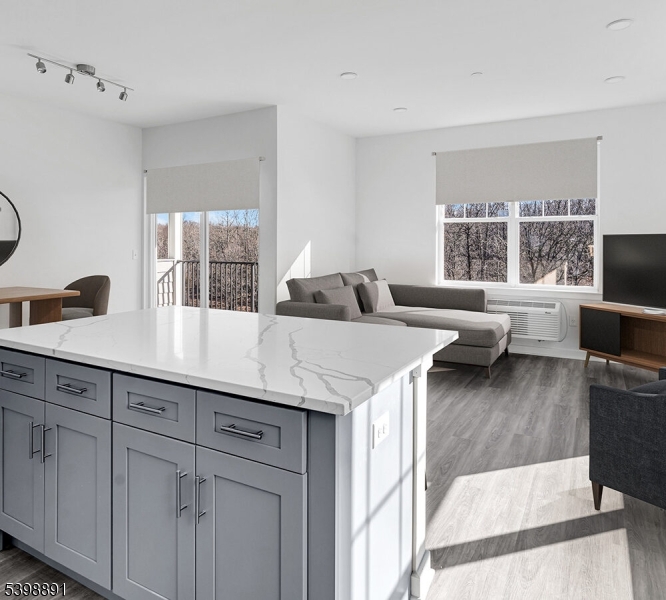 Jefferson Twp., NJ 07849,9 9u-2 Hellers Ln #1