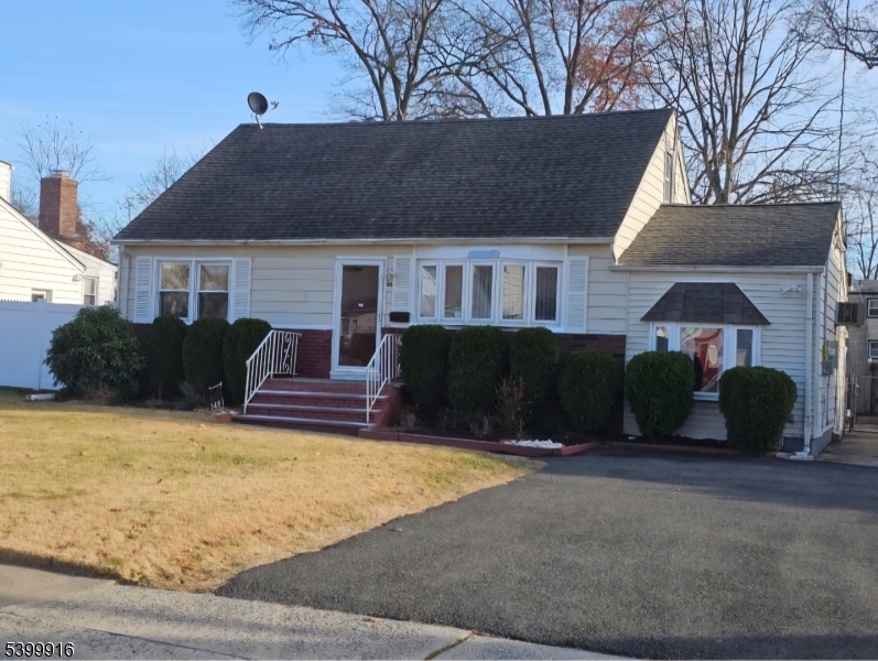 149 Gubernat Dr, South Plainfield Boro, NJ 07080