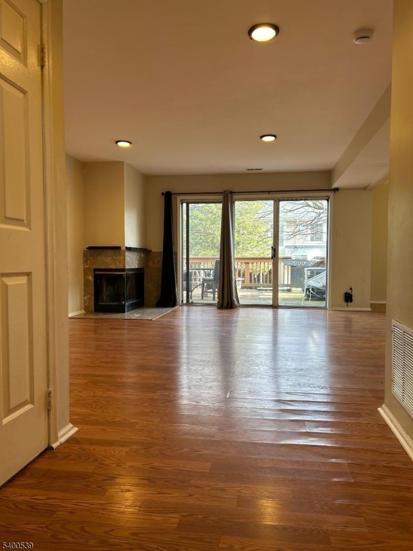 Franklin Twp., NJ 08873,40 Whitby Cir