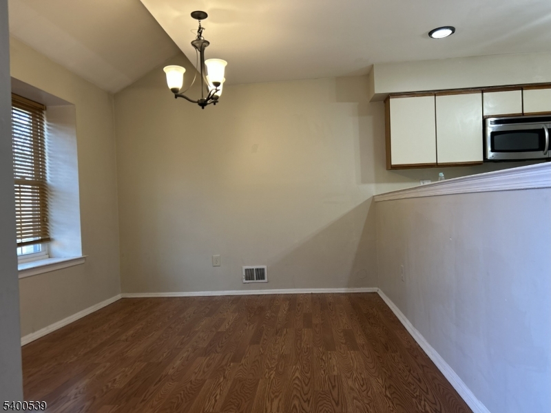 Franklin Twp., NJ 08873,40 Whitby Cir