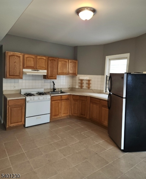 93 Astor St, Newark City, NJ 07114