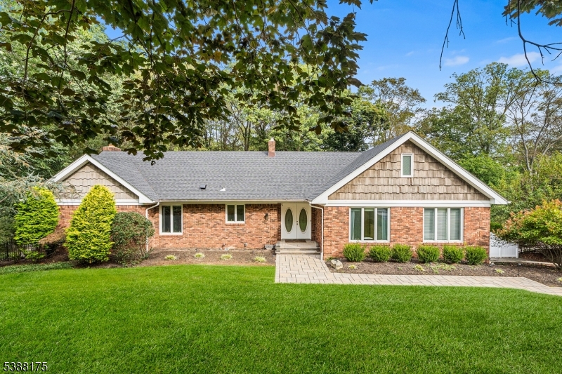 43 Foxwood Run, Middletown Twp., NJ 07748