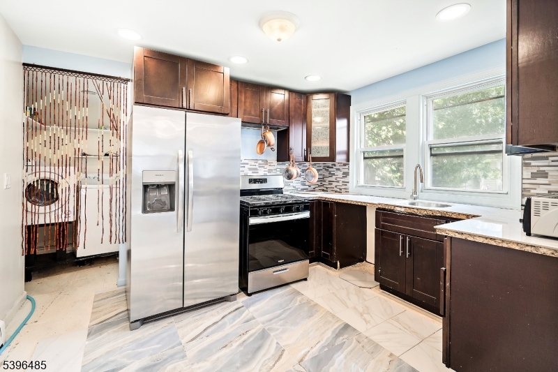 Woodbridge Twp., NJ 08861,6 Worden Ave