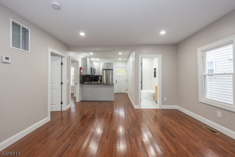 West Orange Twp., NJ 07052,24 Dean St