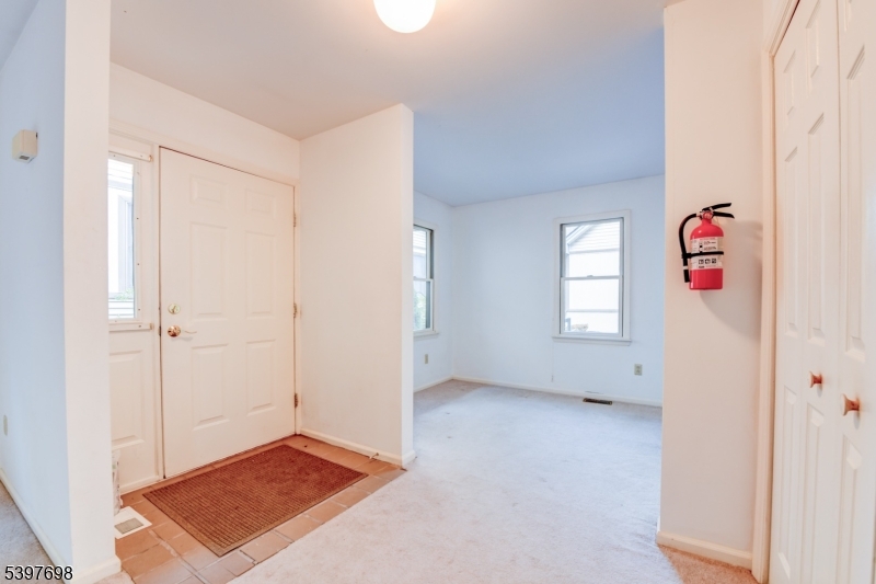 Berkeley Heights Twp., NJ 07922,12 Park Edge