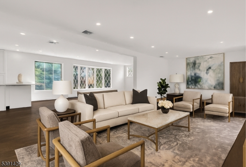 East Hanover Twp., NJ 07936,71 Tiffany Dr