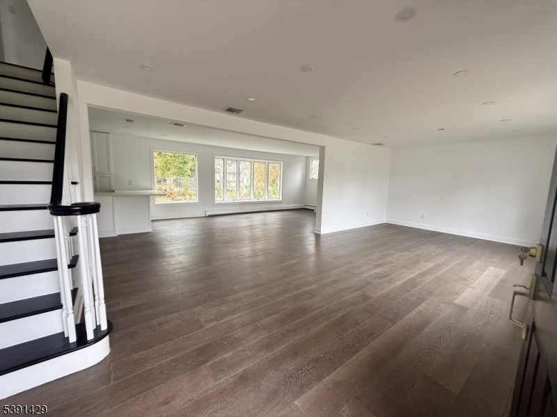 East Hanover Twp., NJ 07936,71 Tiffany Dr