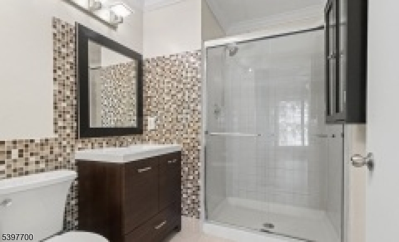 Franklin Twp., NJ 08823,24 Amberly Ct