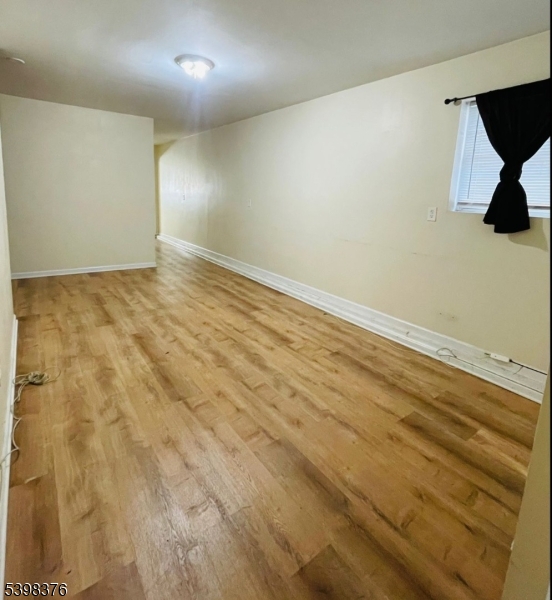 544 Broadway #1, Elizabeth City, NJ 07206