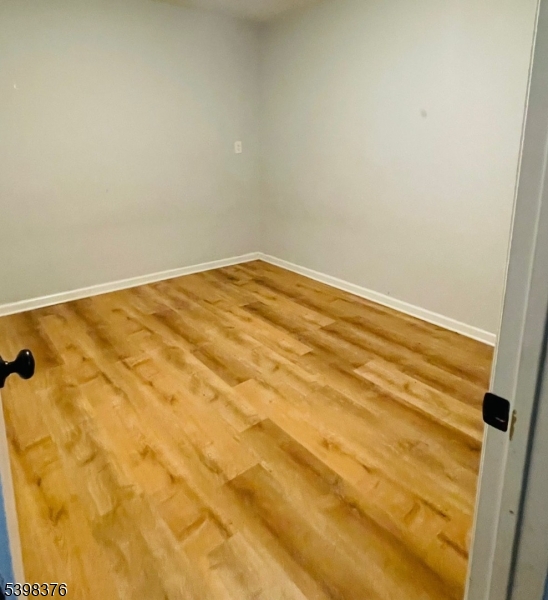 Elizabeth City, NJ 07206,544 Broadway #1