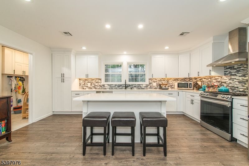 Sparta Twp., NJ 07871,115 Scudders Rd