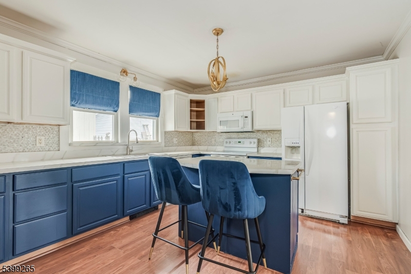 Newton Town, NJ 07860,3 Townsend St