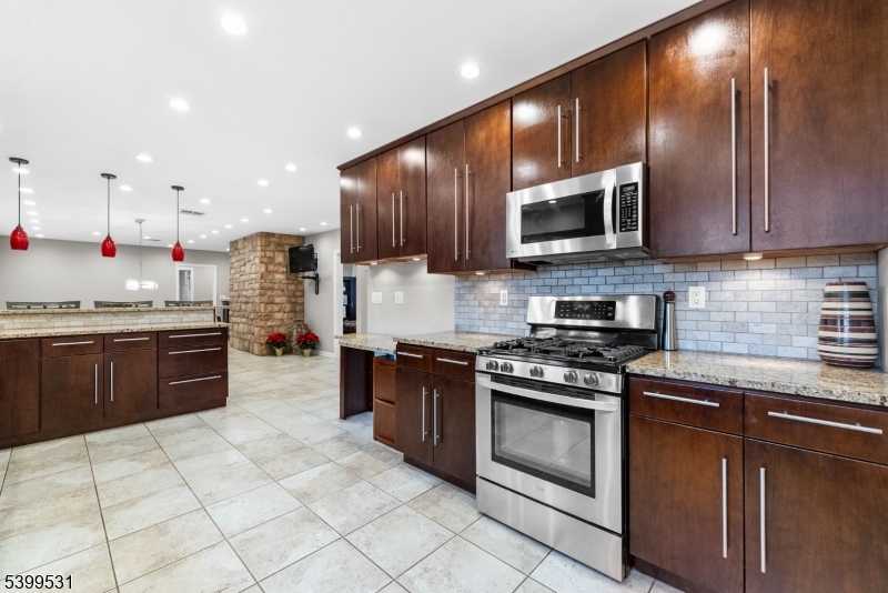 North Arlington Boro, NJ 07031,40 Eagle St