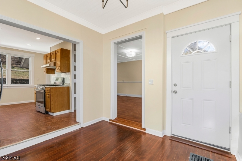 High Bridge Boro, NJ 08829,16 Tisco Ave